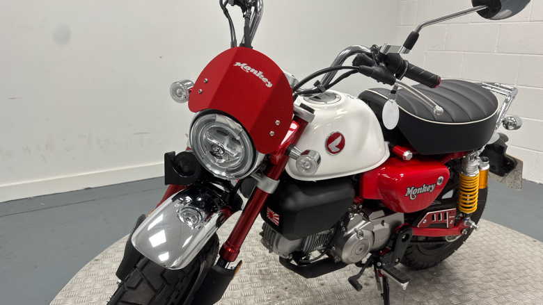 Honda Z125 Monkey (25MY)